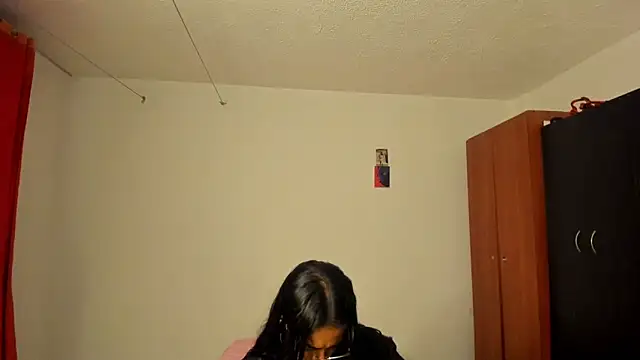 Snapshot of nicole_volkov chatting on 03/08/25, 01:17 nicole volkov online show from 03/08/25, 01:17