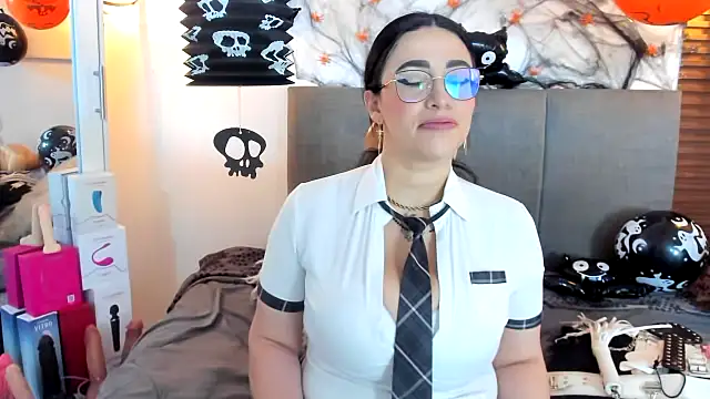 Snapshot of Scarleth_swann chatting on 10/24/25, 11:17 Scarleth swann online show from 10/24/25, 11:17