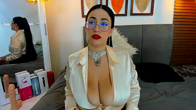 Snapshot of Scarleth_swann chatting on 02/27/26, 11:43 Scarleth swann online show from 02/27/26, 11:43