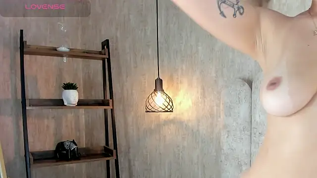 Snapshot of Miaa_Palmer chatting on 03/21/26, 08:34 Miaa Palmer online show from 03/21/26, 08:34