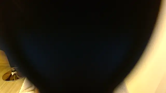 Snapshot of Charlotte_cute18 chatting on 03/08/26, 02:15 Charlotte cute18 online show from 03/08/26, 02:15