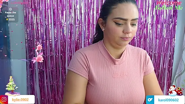 Snapshot of karol_9 chatting on 12/21/24, 02:30 karol 9 online show from 12/21/24, 02:30