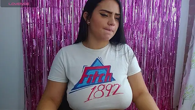 Snapshot of karol_9 chatting on 01/05/25, 01:35 karol 9 online show from 01/05/25, 01:35