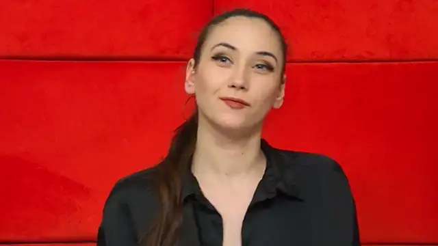 Snapshot of AliceMunro chatting on 01/15/25, 05:08 AliceMunro online show from 01/15/25, 05:08