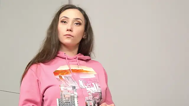 Snapshot of AliceMunro chatting on 01/17/25, 07:38 AliceMunro online show from 01/17/25, 07:38