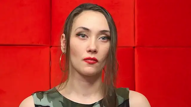 Snapshot of AliceMunro chatting on 02/01/25, 11:16 AliceMunro online show from 02/01/25, 11:16