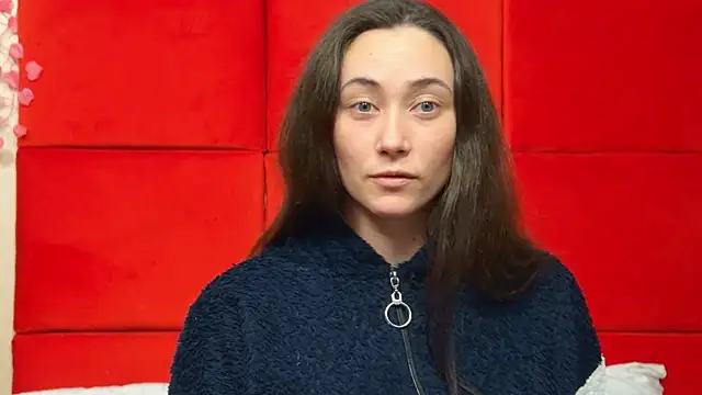 Snapshot of AliceMunro chatting on 02/09/25, 07:19 AliceMunro online show from 02/09/25, 07:19