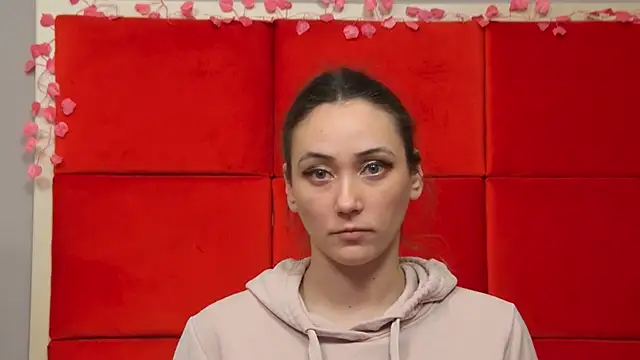 Snapshot of AliceMunro chatting on 02/22/25, 09:15 AliceMunro online show from 02/22/25, 09:15