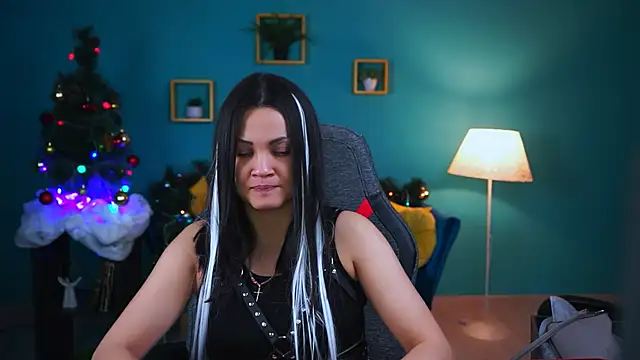 KarolinaRobinson online show from 12/13/24, 03:11