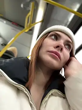 Snapshot of Accole chatting on 01/16/25, 09:37 Accole online show from 01/16/25, 09:37