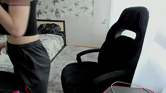 Stacey Brown online show from 01/16/25, 03:56