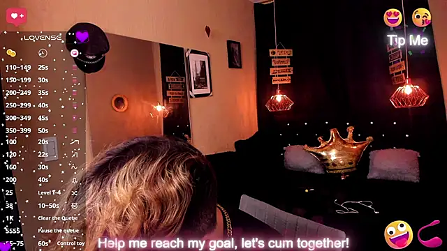 Snapshot of ANDRIUS_24 chatting on 04/17/26, 12:13 ANDRIUS 24 online show from 04/17/26, 12:13