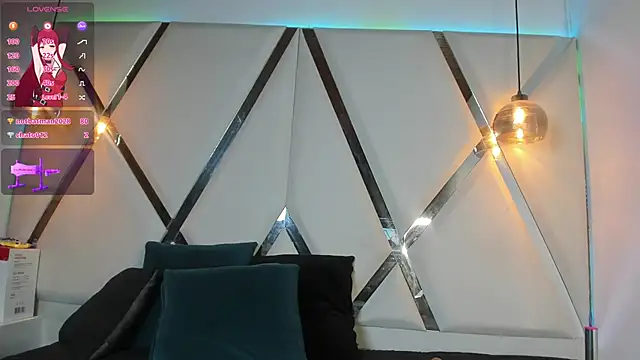 Snapshot of MarielQueenx chatting on 12/06/24, 06:15 MarielQueenx online show from 12/06/24, 06:15