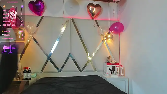 Snapshot of MarielQueenx chatting on 01/20/25, 08:19 MarielQueenx online show from 01/20/25, 08:19