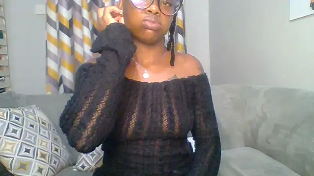 Snapshot of Petite_254 chatting on 03/14/26, 01:55 Petite 254 online show from 03/14/26, 01:55