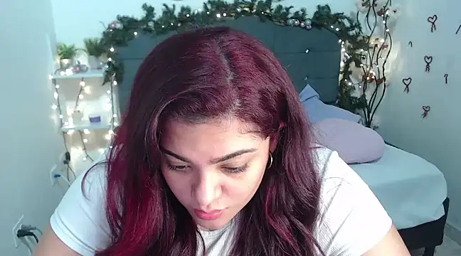 KathyGonzalez online show from 12/22/24, 12:05