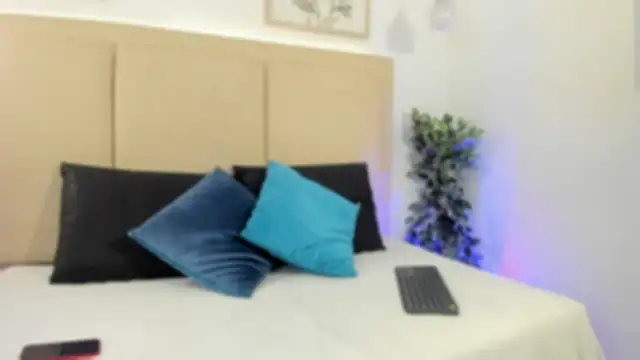 Snapshot of Natasha_Smith09 chatting on 02/12/25, 03:29 Natasha Smith09 online show from 02/12/25, 03:29