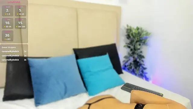 Snapshot of Natasha_Smith09 chatting on 02/12/25, 06:40 Natasha Smith09 online show from 02/12/25, 06:40