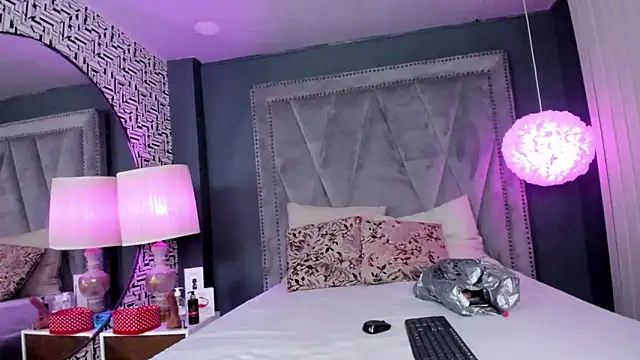 Hotsamantamature online show from 03/06/25, 07:43