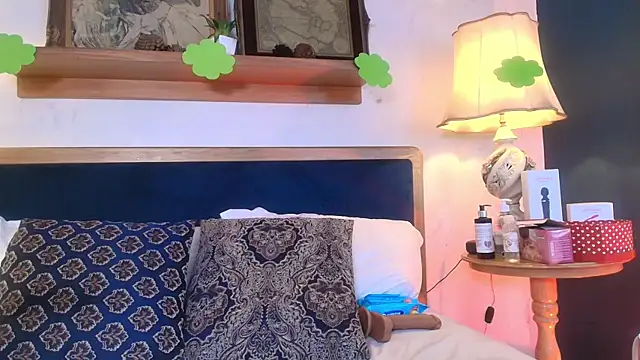 Hotsamantamature online show from 03/18/25, 01:43