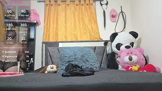 Hotsamantamature online show from 09/18/25, 10:34