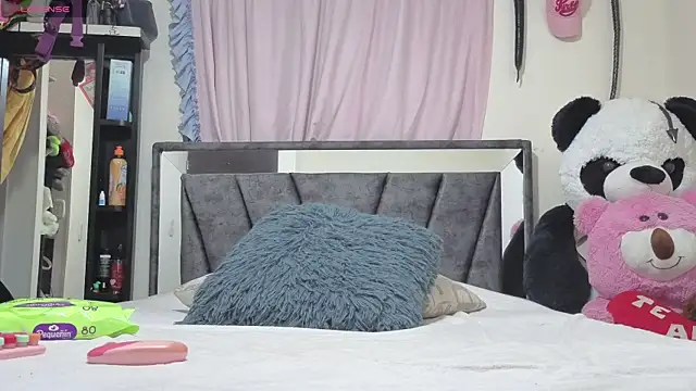 Hotsamantamature online show from 10/18/25, 02:03