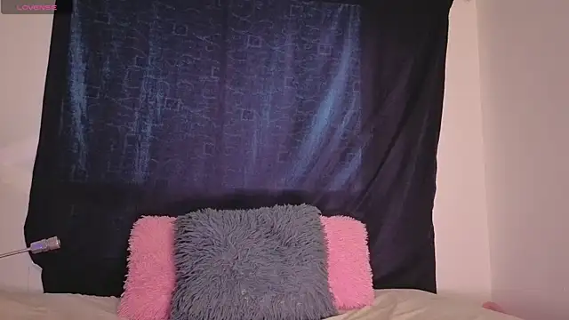 Hotsamantamature online show from 05/29/26, 11:03