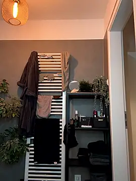 Snapshot of ElenaHaze chatting on 01/17/26, 07:57 ElenaHaze online show from 01/17/26, 07:57