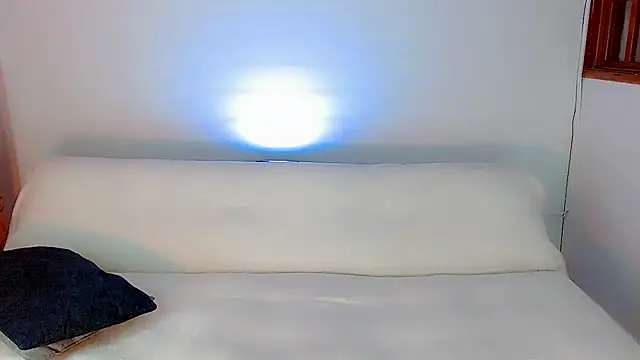 laura sweett120 online show from 02/23/25, 11:47