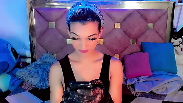 Snapshot of the-horus-girl chatting on 12/13/24, 06:49 the-horus-girl online show from 12/13/24, 06:49