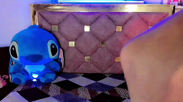 Snapshot of the-horus-girl chatting on 12/14/24, 07:36 the-horus-girl online show from 12/14/24, 07:36