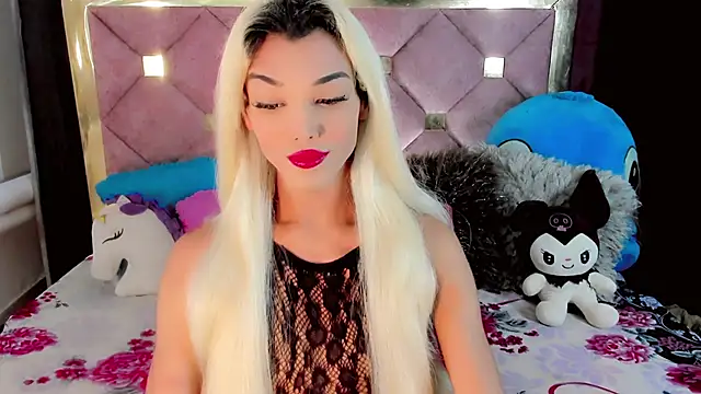 Snapshot of the-horus-girl chatting on 01/01/25, 02:19 the-horus-girl online show from 01/01/25, 02:19