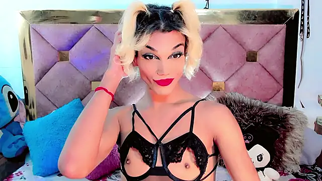 Snapshot of the-horus-girl chatting on 01/08/25, 10:37 the-horus-girl online show from 01/08/25, 10:37