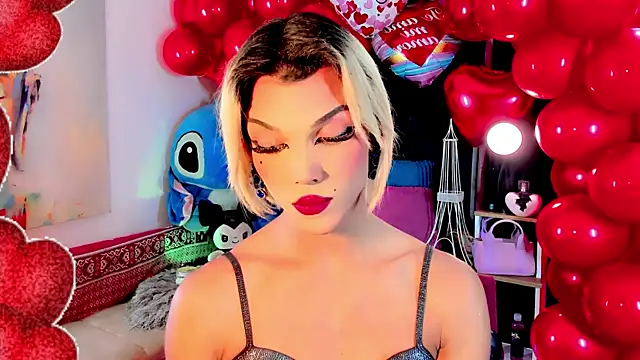 Snapshot of the-horus-girl chatting on 02/15/25, 10:33 the-horus-girl online show from 02/15/25, 10:33