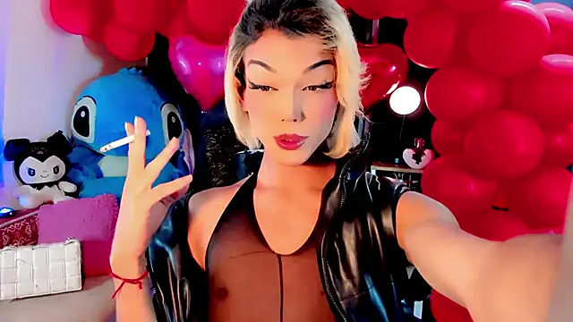 Snapshot of the-horus-girl chatting on 02/19/25, 02:33 the-horus-girl online show from 02/19/25, 02:33