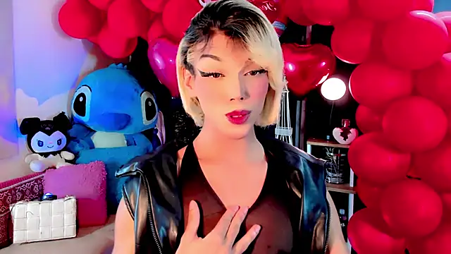 Snapshot of the-horus-girl chatting on 02/19/25, 05:38 the-horus-girl online show from 02/19/25, 05:38