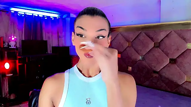 Snapshot of the-horus-girl chatting on 09/30/25, 12:26 the-horus-girl online show from 09/30/25, 12:26