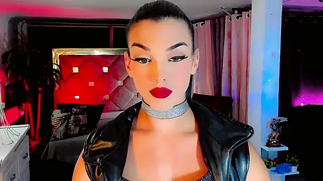 Snapshot of the-horus-girl chatting on 11/17/25, 04:40 the-horus-girl online show from 11/17/25, 04:40