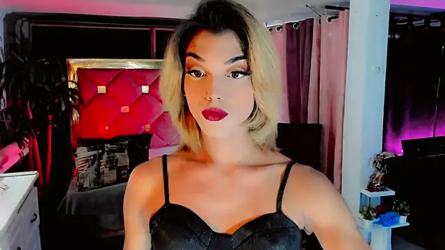 Snapshot of the-horus-girl chatting on 11/19/25, 07:58 the-horus-girl online show from 11/19/25, 07:58