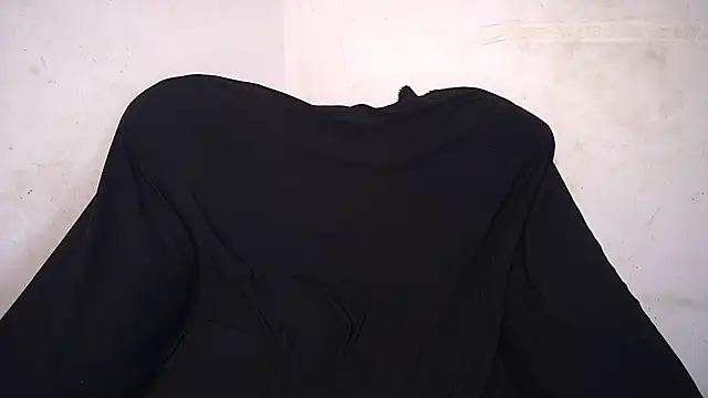 LureLily online show from 04/11/26, 07:45