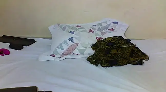 preettys56 online show from 02/24/25, 08:17