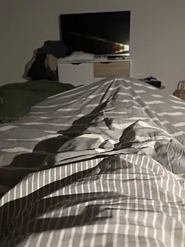 Snapshot of roro1133 chatting on 03/03/25, 11:46 roro1133 online show from 03/03/25, 11:46