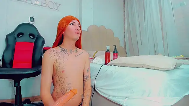 EmilyySaenz online show from 03/05/25, 10:43