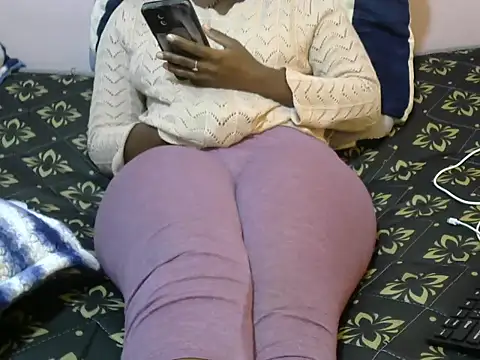 winnie254 online show from 11/10/25, 10:47