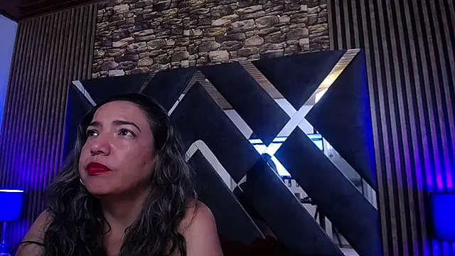 Snapshot of marie_hss chatting on 02/03/25, 10:43 marie hss online show from 02/03/25, 10:43