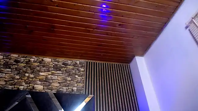 Snapshot of marie_hss chatting on 02/08/25, 11:13 marie hss online show from 02/08/25, 11:13