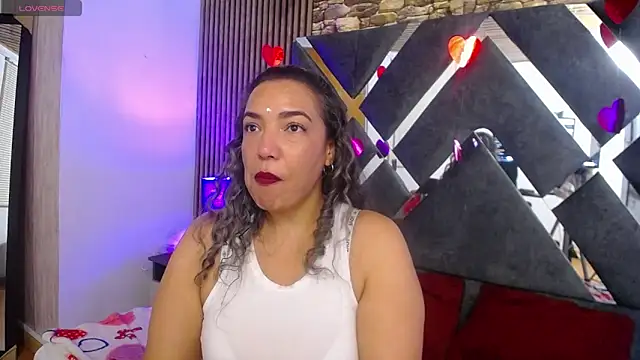 Snapshot of marie_hss chatting on 02/11/25, 11:44 marie hss online show from 02/11/25, 11:44