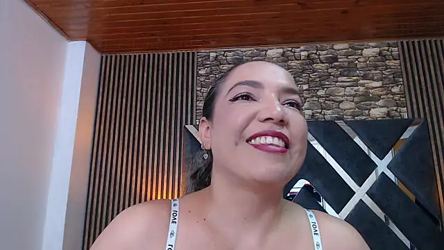 Snapshot of marie_hss chatting on 10/16/25, 07:48 marie hss online show from 10/16/25, 07:48