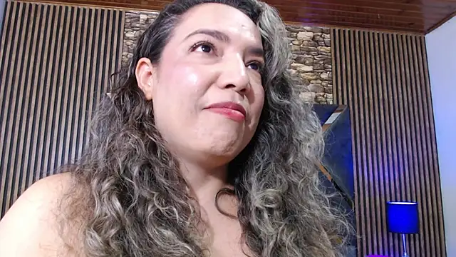 Snapshot of marie_hss chatting on 12/03/25, 05:00 marie hss online show from 12/03/25, 05:00