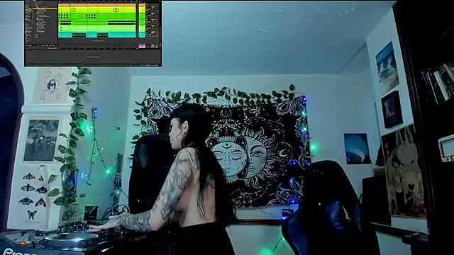 Demongirl6666 online show from 03/22/25, 06:43